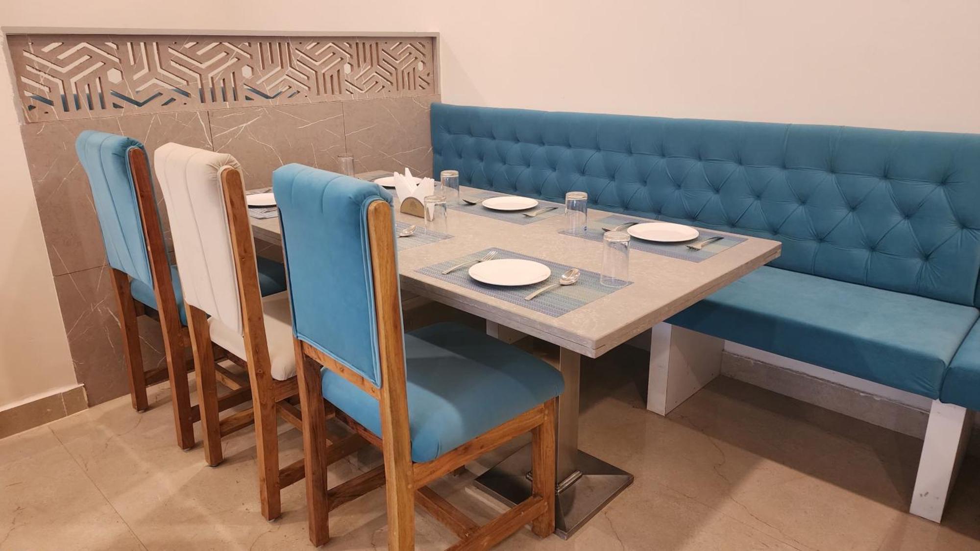 Hotel Janas Tirupati Luaran gambar