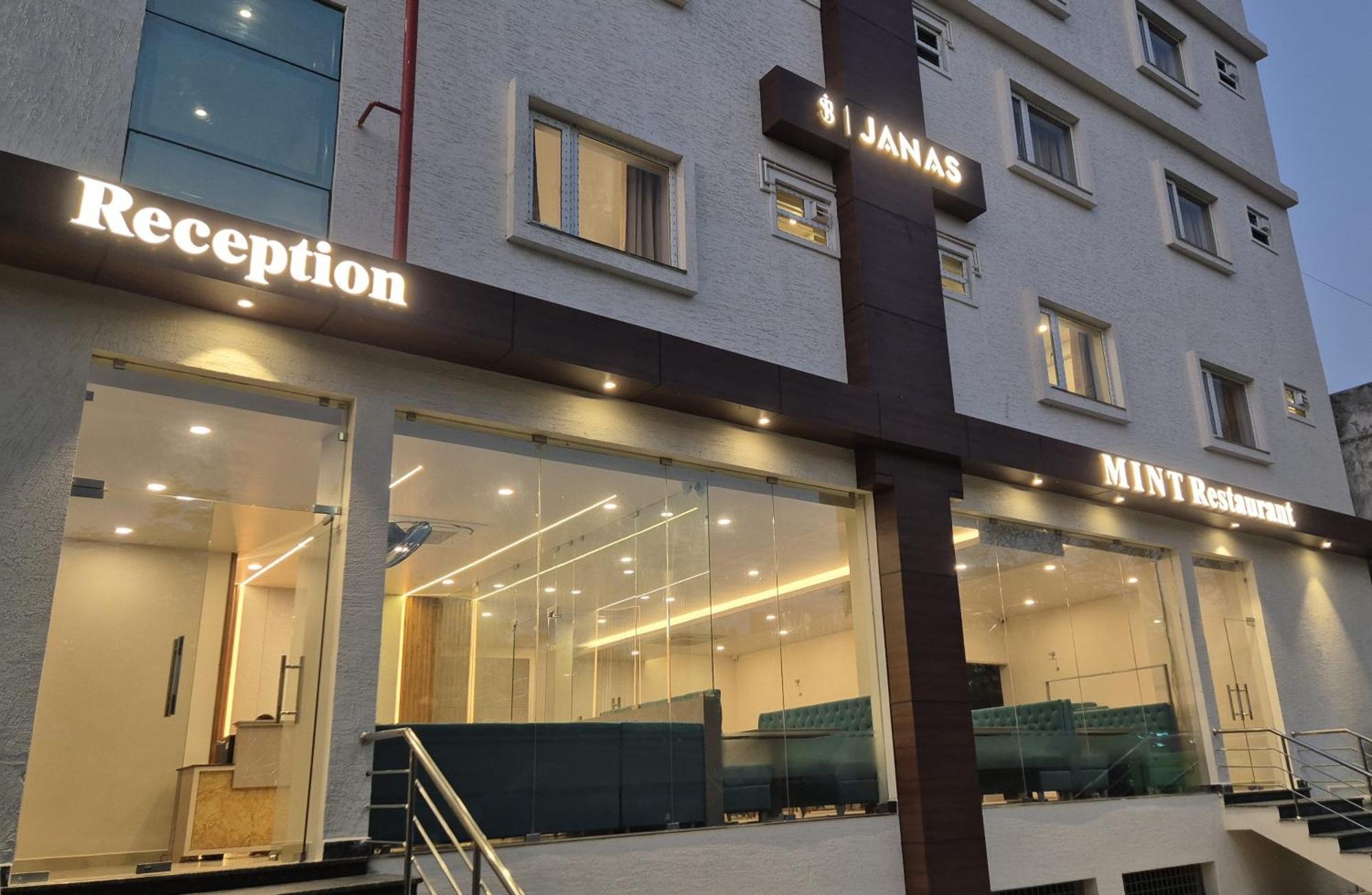 Hotel Janas Tirupati Luaran gambar