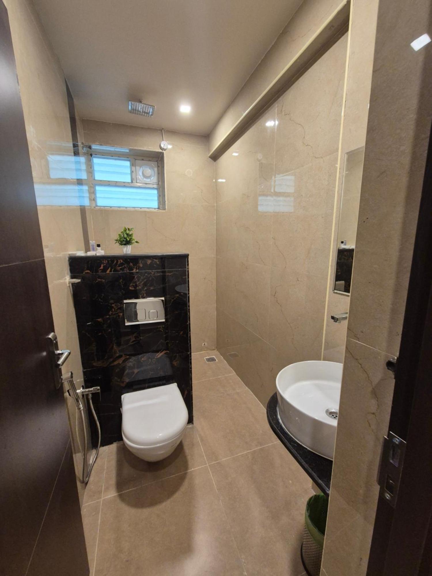 Hotel Janas Tirupati Luaran gambar