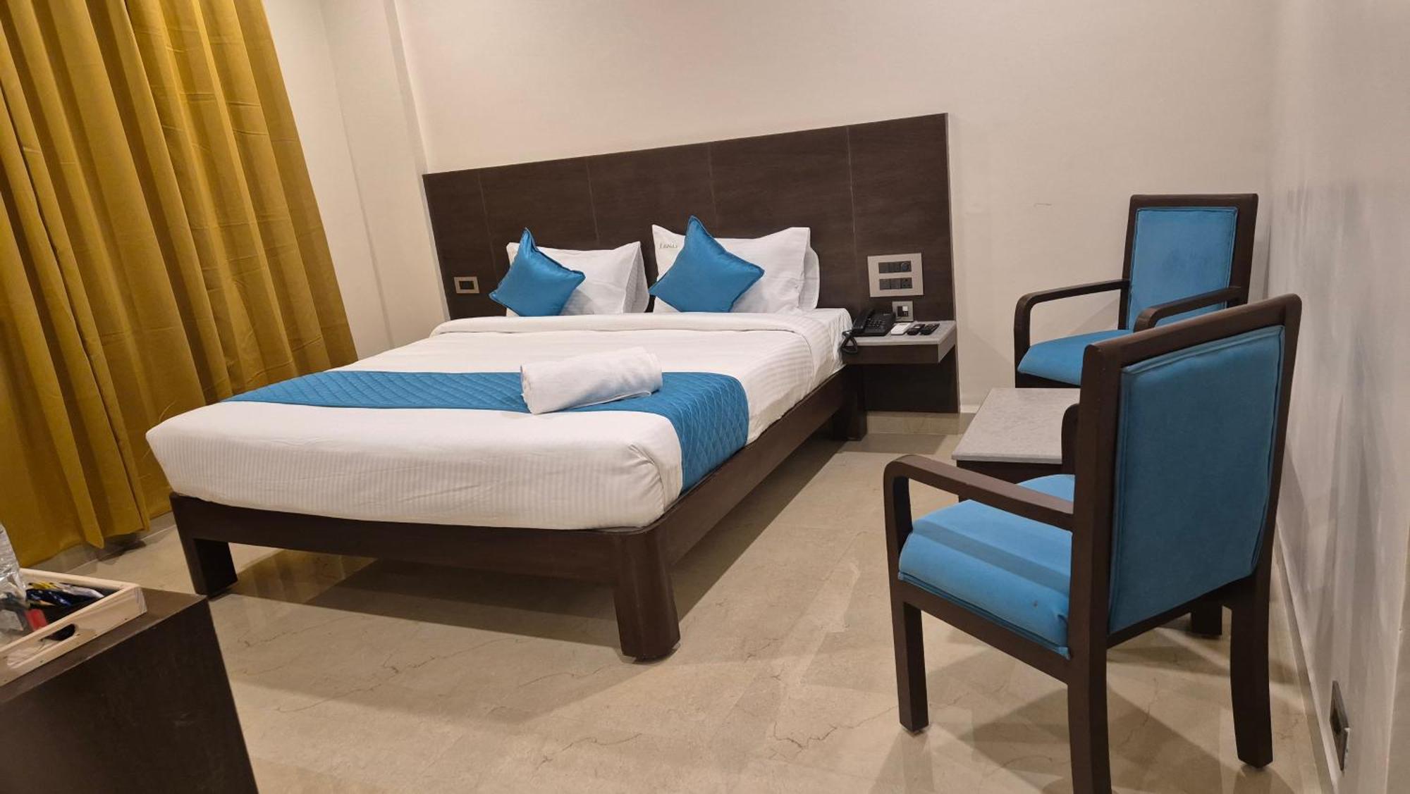 Hotel Janas Tirupati Luaran gambar